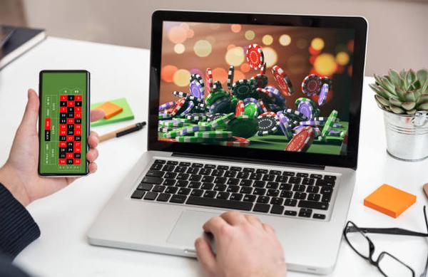 Explore Premium Table Experiences through online casinos Singapore for Enthusiasts